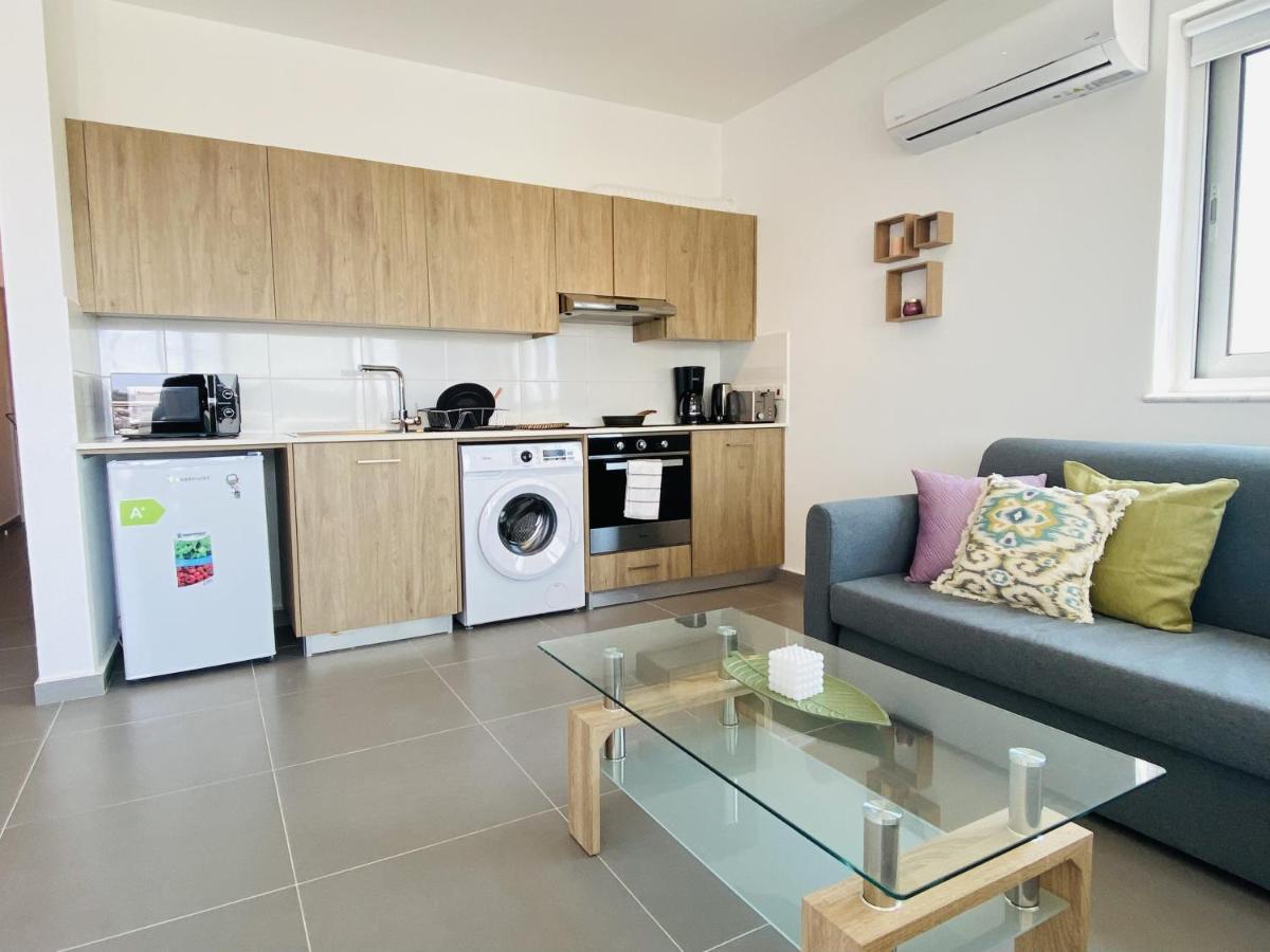 Silver Line 1-Bedroom Apartment In لارنكا المظهر الخارجي الصورة